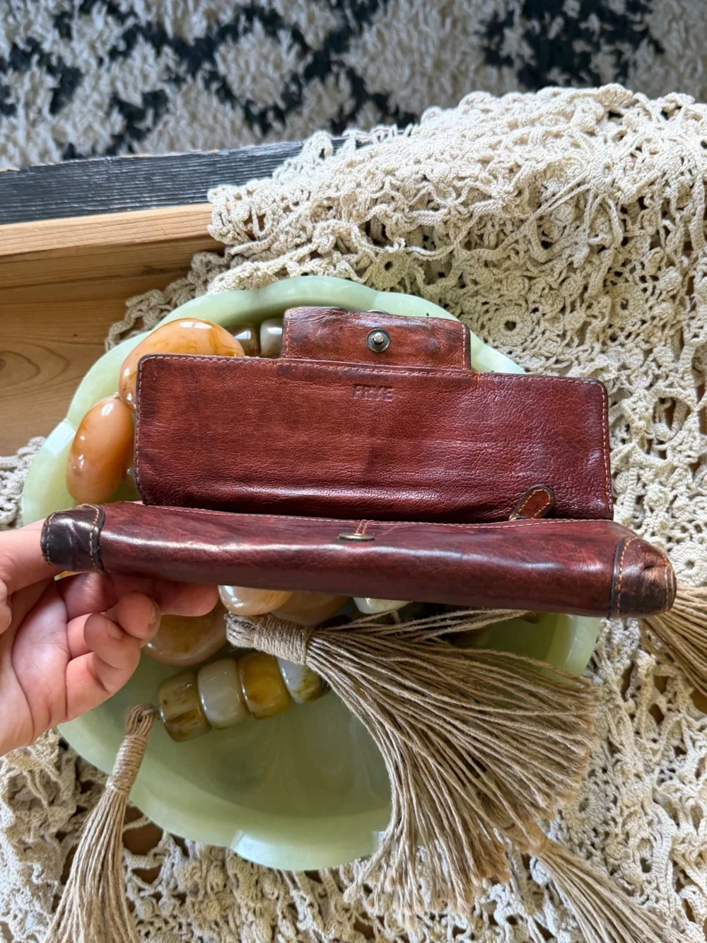 Frye Cameron Continental Cognac Rust Brown Leather Clutch Wallet